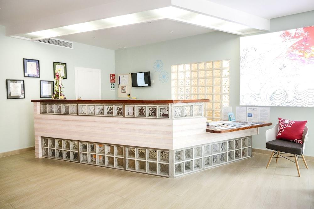Hostal Rosales Es Pujols Extérieur photo
